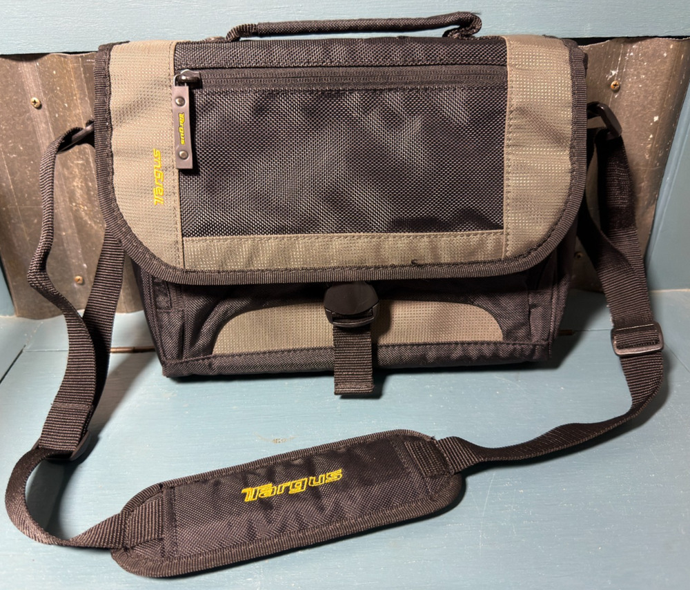 TARGUS TSM148-50 CityGear Mini Messenger Bag Tablets Small Laptop iPad Netbook